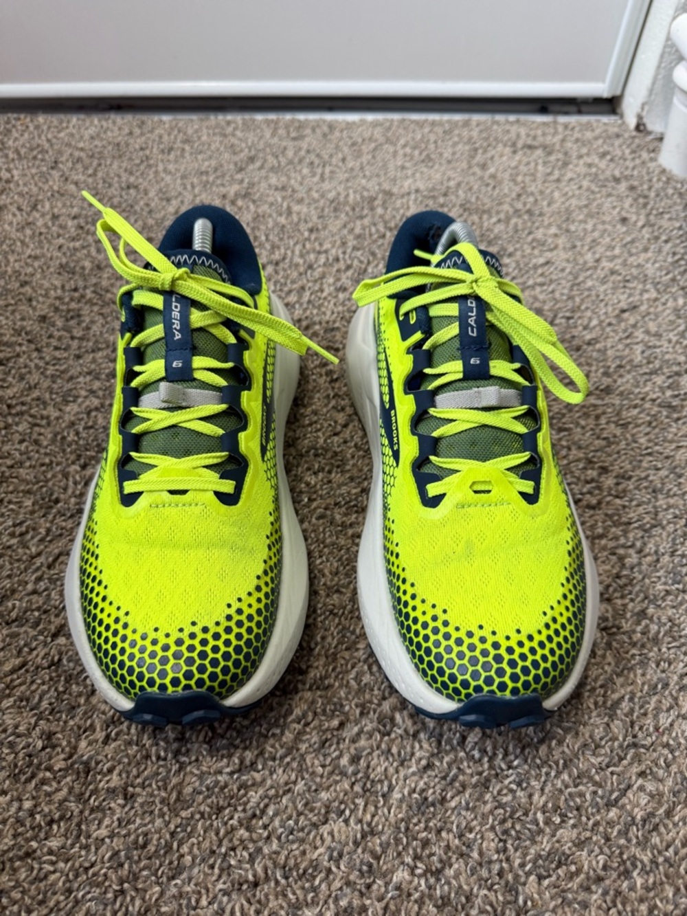 Brooks caldera 6 Neon Lime and Navy Performance Running Shoes - Picture 3 of 9